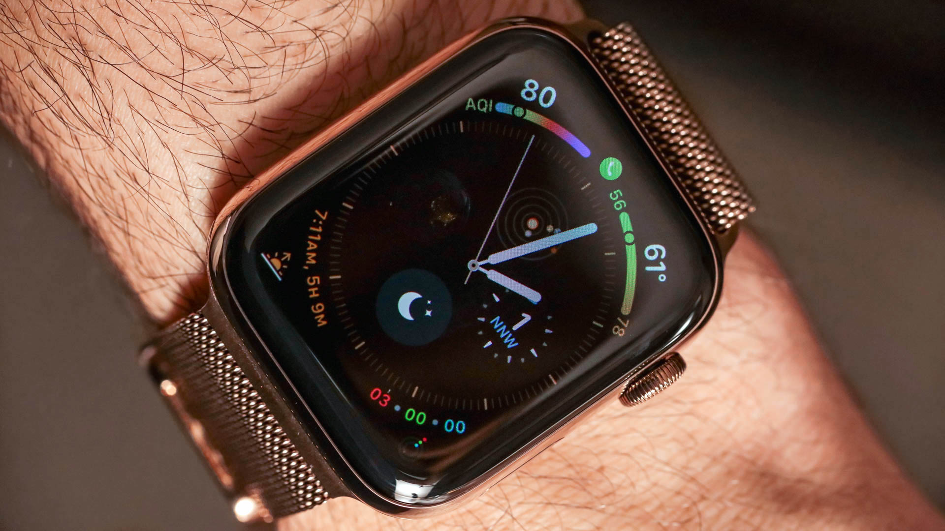 Apple Watch Series 4 Infograph Face: How Smart Design Improves Data Monitoring