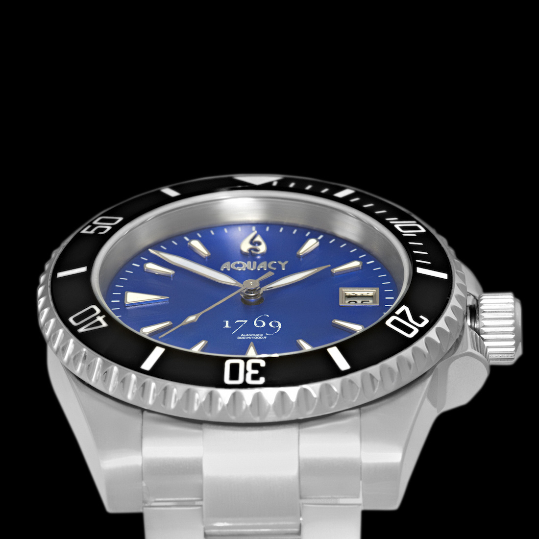Aquacy 1769 Dive Watch | aBlogtoWatch