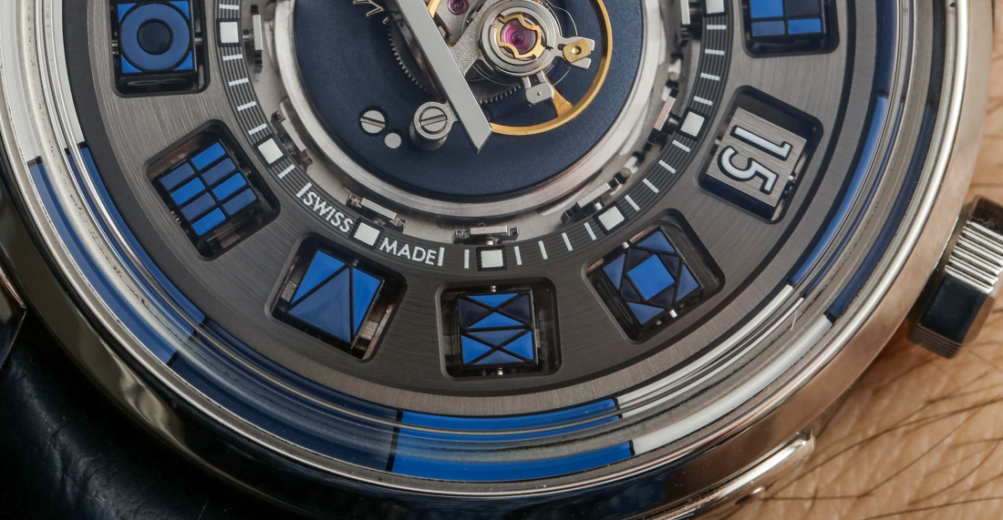 LOUIS VUITTON Louis Vuitton Escale Spin Time Blue Center Tourbillon Men's  Ti Pt Leather Watch Dial