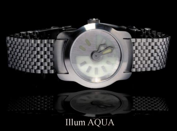 Angular Momentum illum aqua watch 