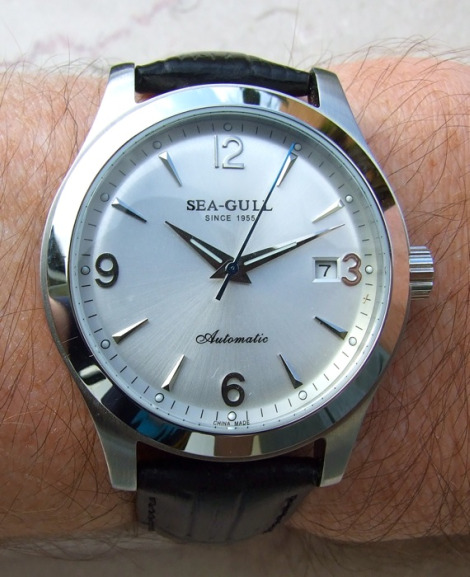 sea-gull-m177-watch-on-wrist