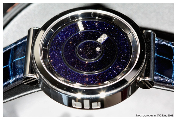 blu-galaxy-watch-by-kc-tay