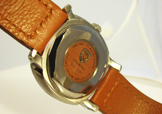 Magrette Moana Pacific watch back