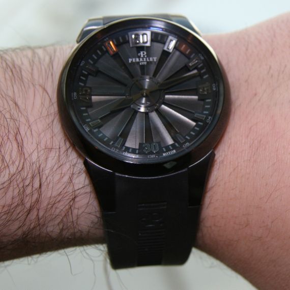 perrelet-turbine-collection-black-watch