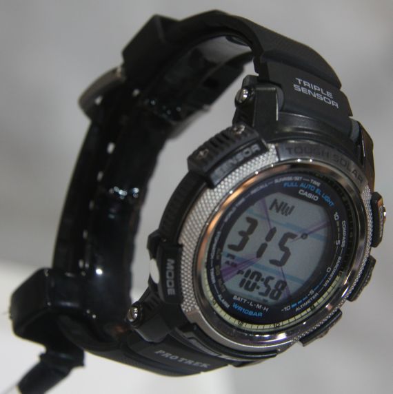 Casio Pathfinder Paw-2000 watch