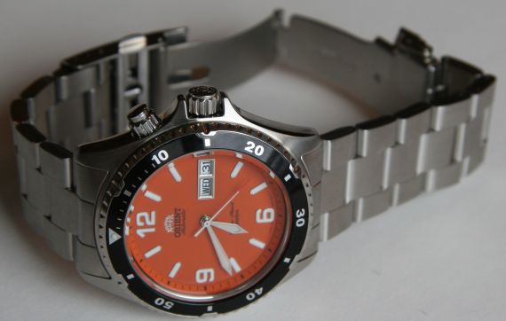 orient-mako-cem65001mvv-watch-3