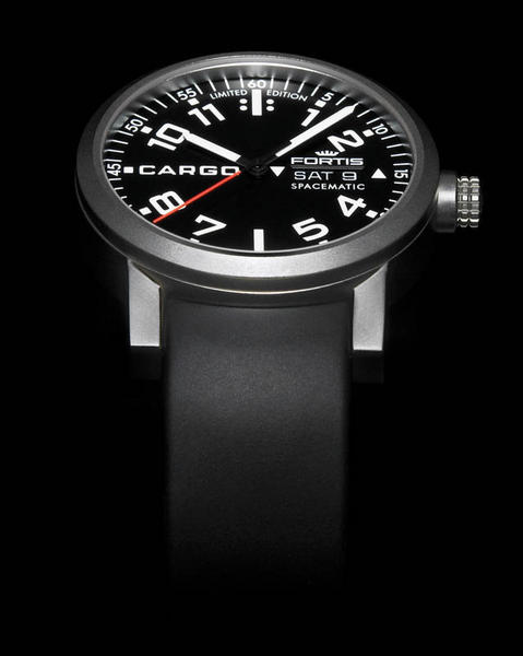 fortis-cargo-spacematic-watch-side