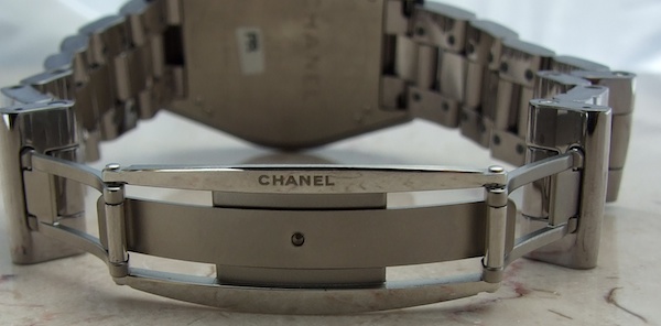 Chanel J12 chromatic, bracelet and caseback