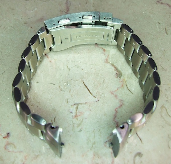 LUM-TEC 300M-1 bracelet
