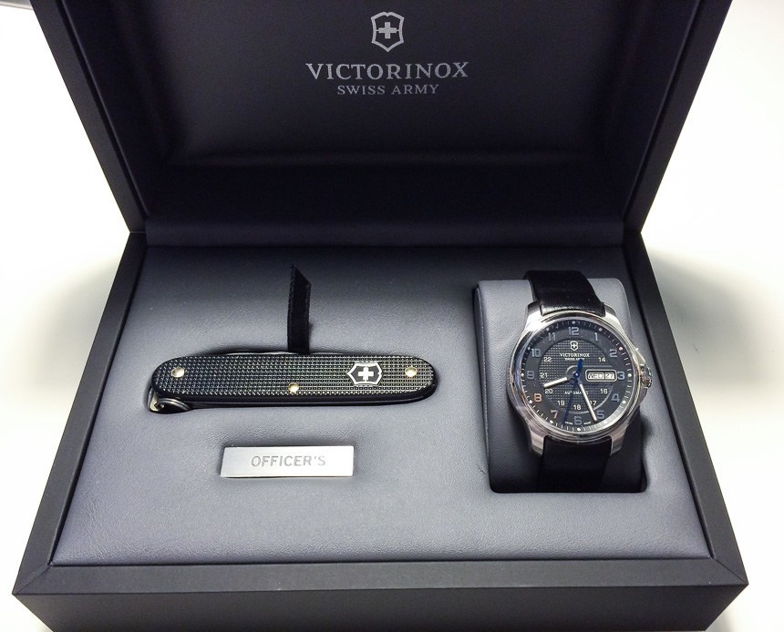 Victorinox-Swiss-Army-Officers-Day-Date-Mechanical-watch-1