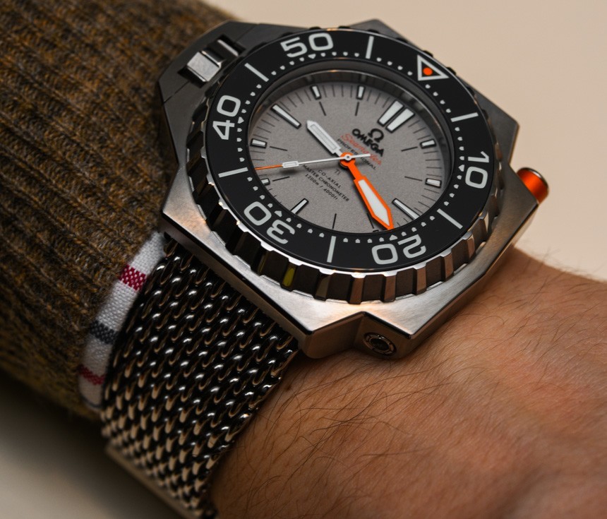 Omega-Seamaster-Ploprof-1200M-2015-ablogtowatch-hands-on-23