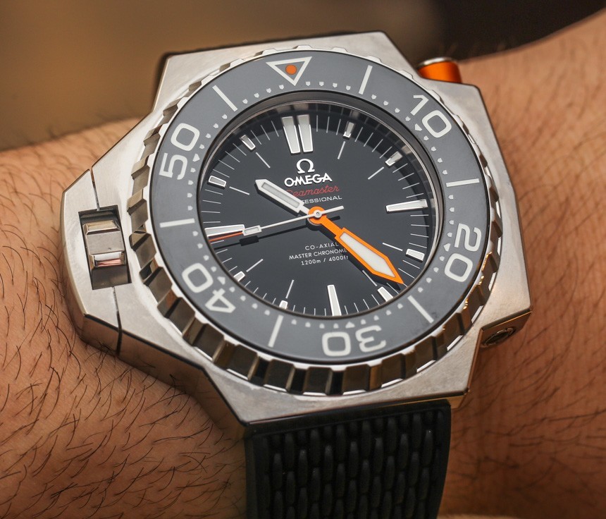 Omega-Seamaster-Ploprof-1200M-2015-ablogtowatch-hands-on-3