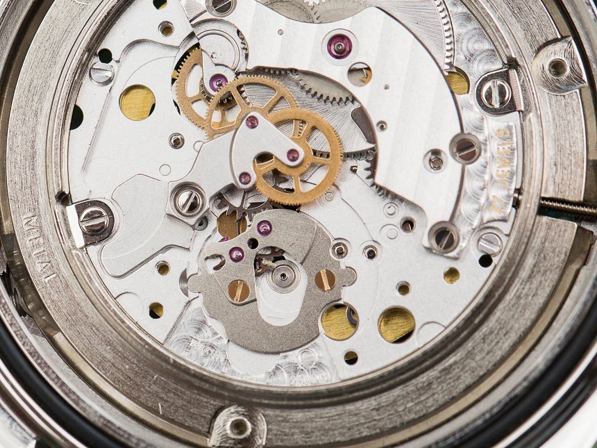 Omega-Seamaster-Watch-Movements-compared-15