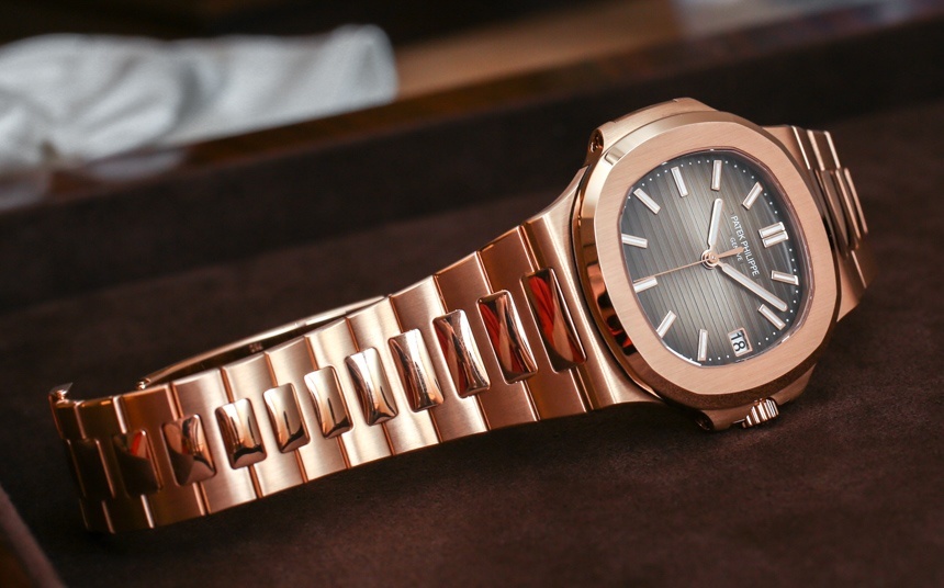 Patek Philippe Nautilus 5711/1R Watch In All Rose Gold Hands-On Hands-On 