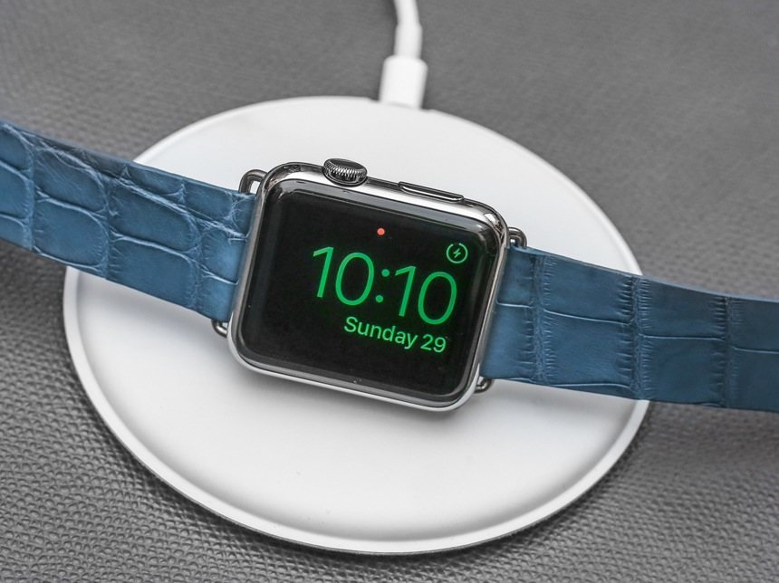Apple-Watch-Desk-Charger-aBlogtoWatch-20