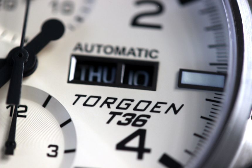 Torgoen-T36-Chronograph-02