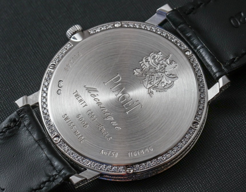 Piaget-Altiplano-900D-Thinnest-Mechanical-Jewelry-Watch-aBlogtoWatch-4