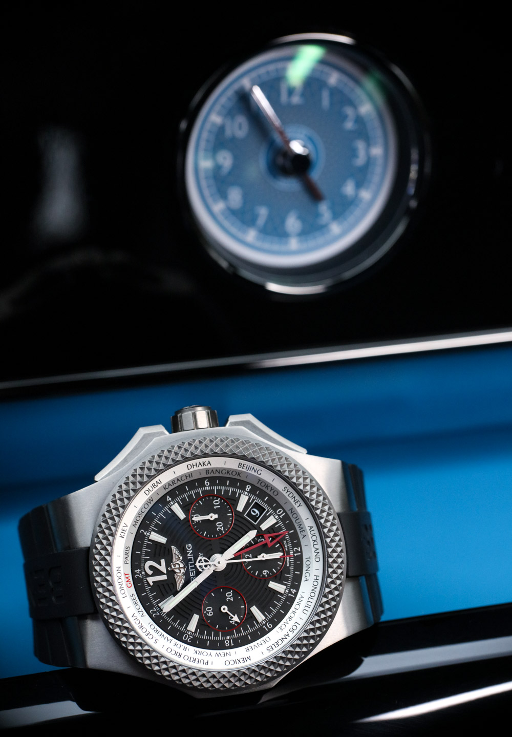 Breitling-Bentley-GMT-Light-Body-B04-S-Watch-31