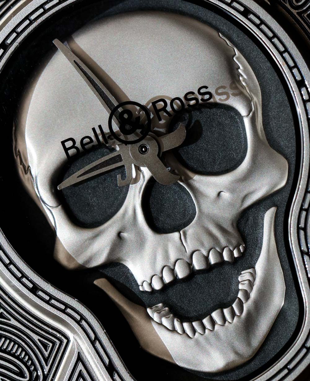 Bell-Ross-BR01-Burning-Skull-watch-4