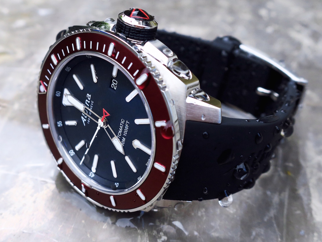 Alpina Seastrong Diver 300 Automatic Watch Review Wrist Time Reviews 
