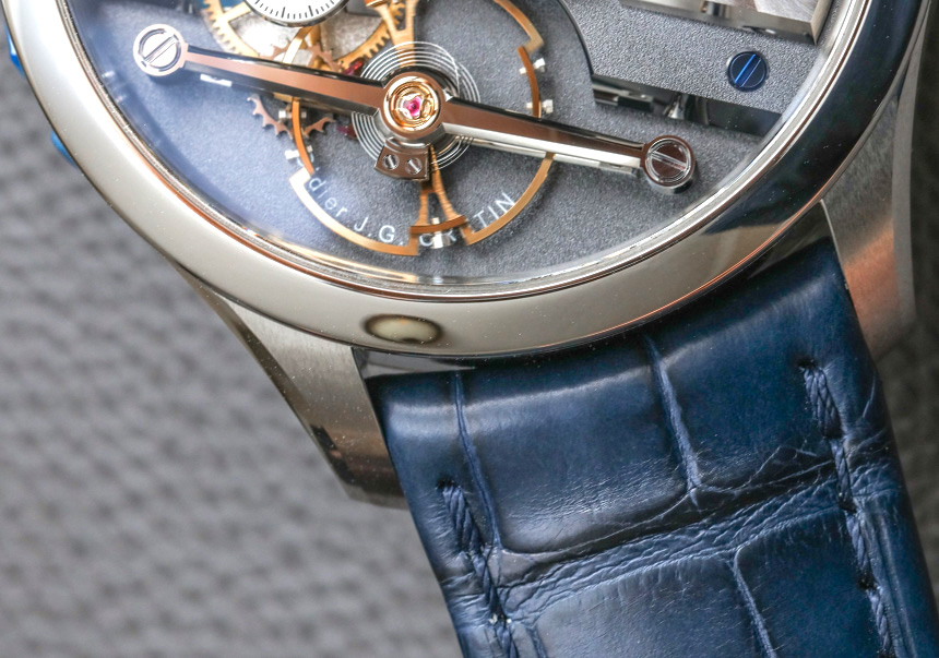 greubel-forsey-signature-1-limited-edition-steel-blue-for-usa-red-gold-ablogtowatch-06