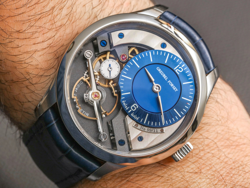 greubel-forsey-signature-1-limited-edition-steel-blue-for-usa-red-gold-ablogtowatch-24