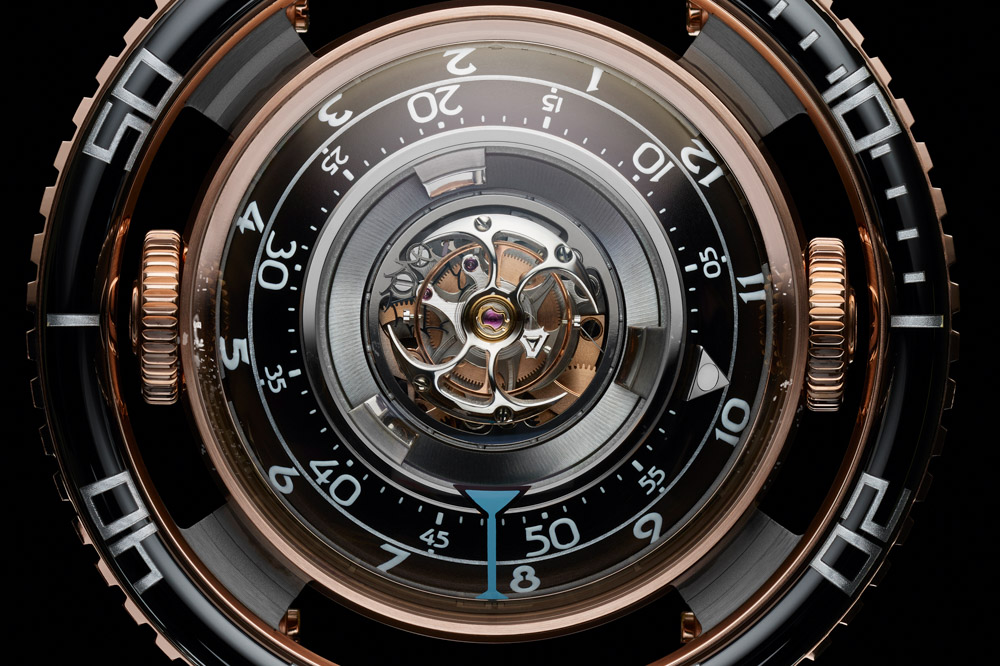 mb-f-hm7-aquapod-watch-10