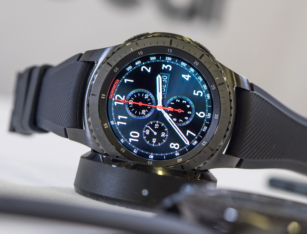 Samsung-Gear-S3-Frontier-Classic-smartwatch-review-aBlogtoWatch-18