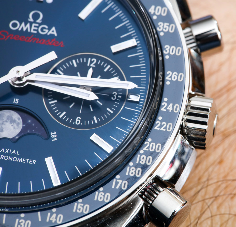 Omega-Speedmaster-Moonwatch-Co-Axial-Master-Chronometer-Moonphase-Chronograph-30433445203001-aBlogtoWatch-10