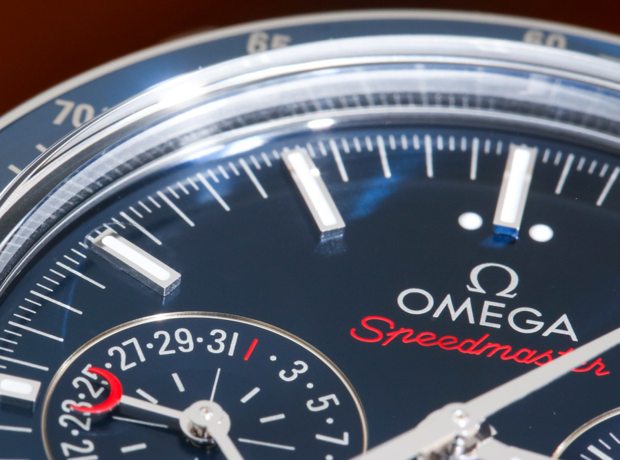Omega-Speedmaster-Moonwatch-Co-Axial-Master-Chronometer-Moonphase-Chronograph-30433445203001-aBlogtoWatch-18