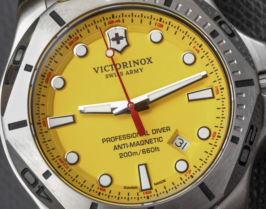 Victorinox Swiss Army INOX Professional Diver Watch Review