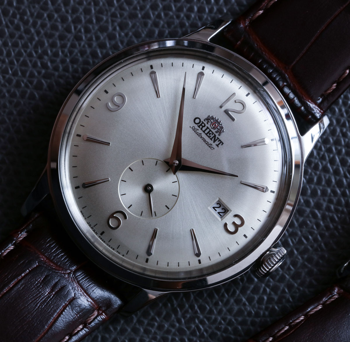 Orient Bambino Small Seconds white dial close up