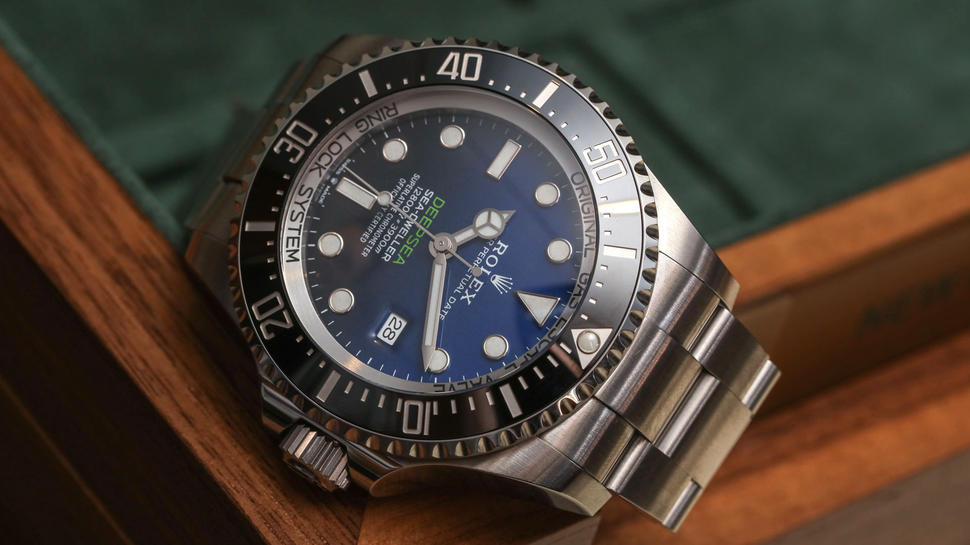 Rolex Deepsea Sea-Dweller D-Blue Watch Hands-On aBlogtoWatch
