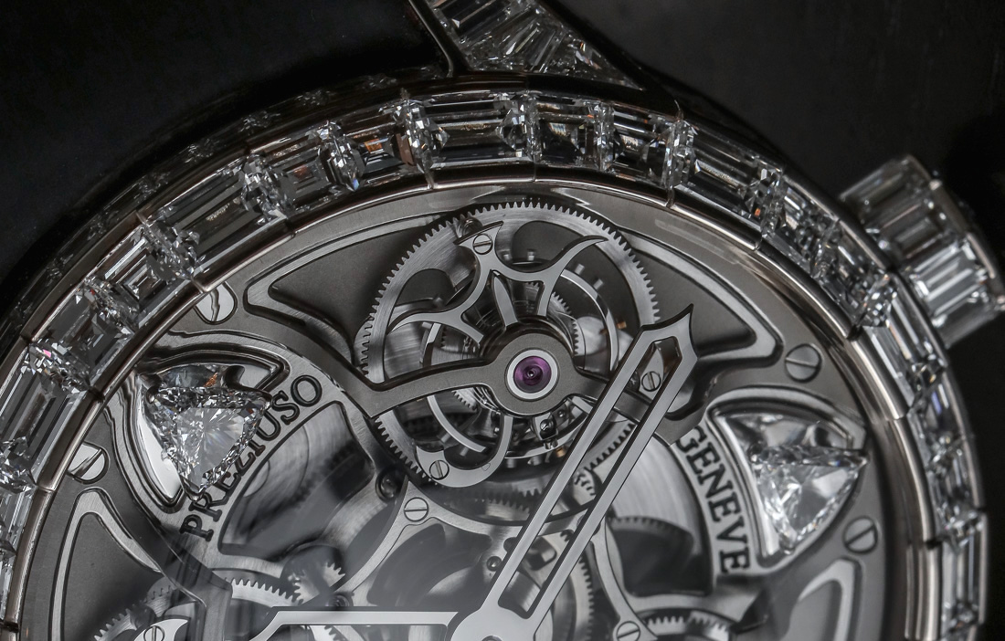 La Cote des Montres: The Chanel Première Flying Tourbillon watch - A  feminine incursion into the universe of watchmaking complexity just as  mysterious as beautiful and poetic.