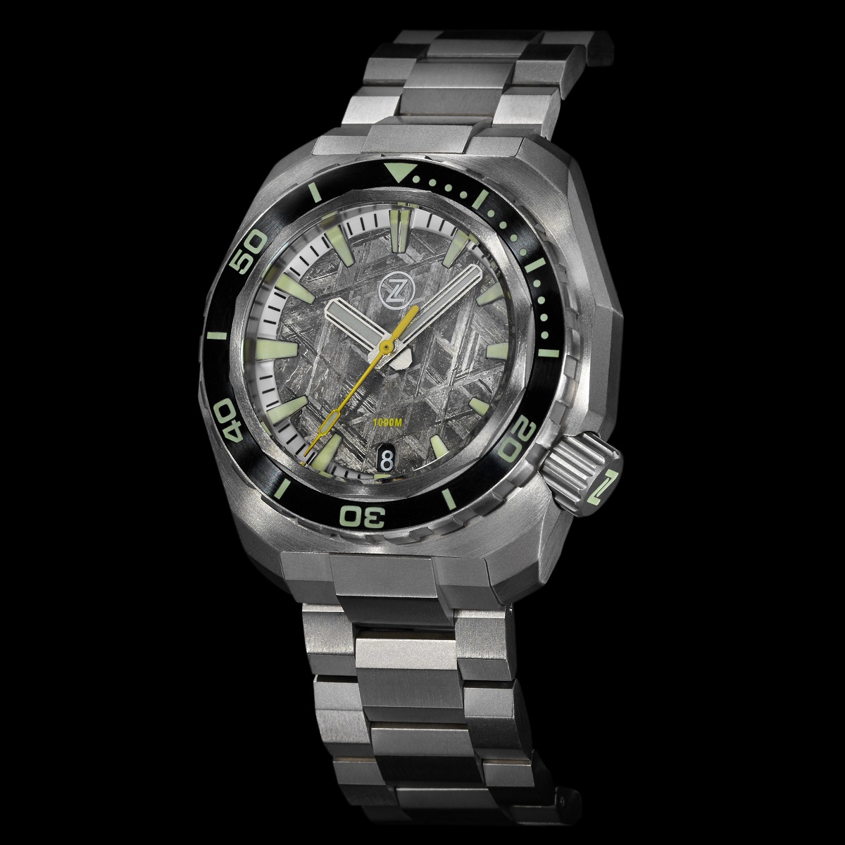 Zelos Watch's new Hammerhead Titanium 1000M Diver Zelos-Hammerhead-Titanium-1000m-Dive-Watch-05