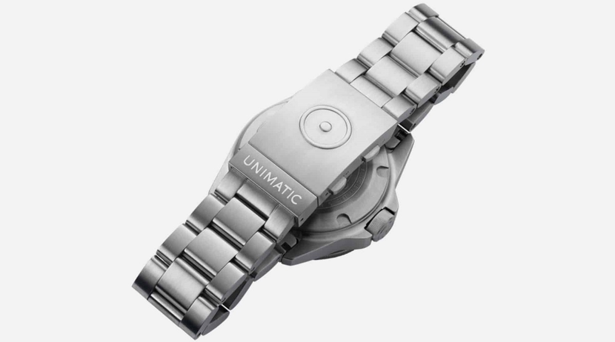 Unimatic's newest U1 Divers Unimatic-U1-Dive-Watch-Bracelet-01