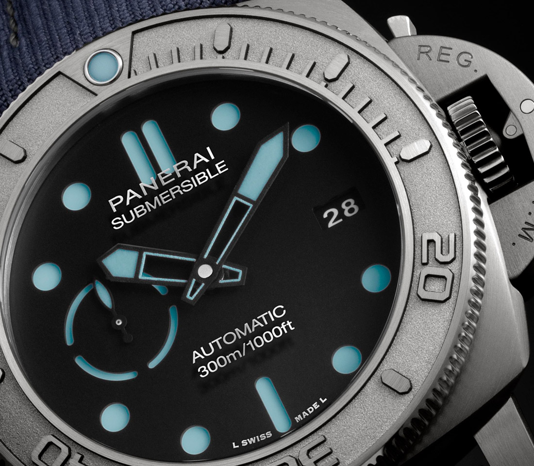 Panerai Submersible Mike Horn Edition PAM 984 & PAM 985 dial