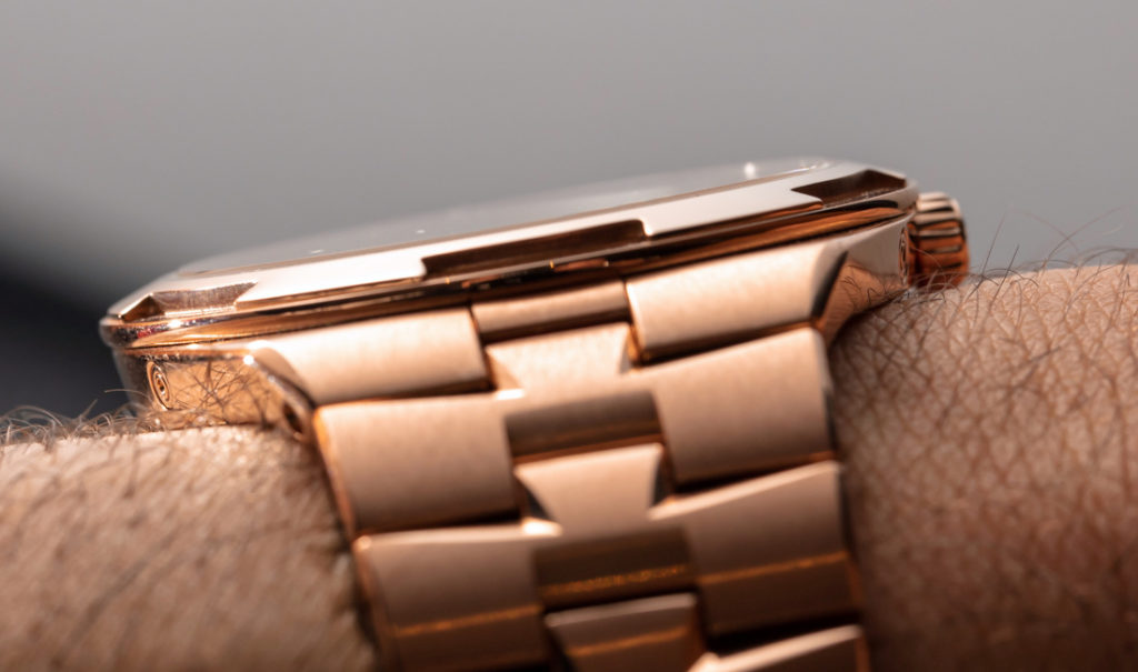 Vacheron Constantin Overseas Perpetual Calendar Ultra-Thin gold bracelet