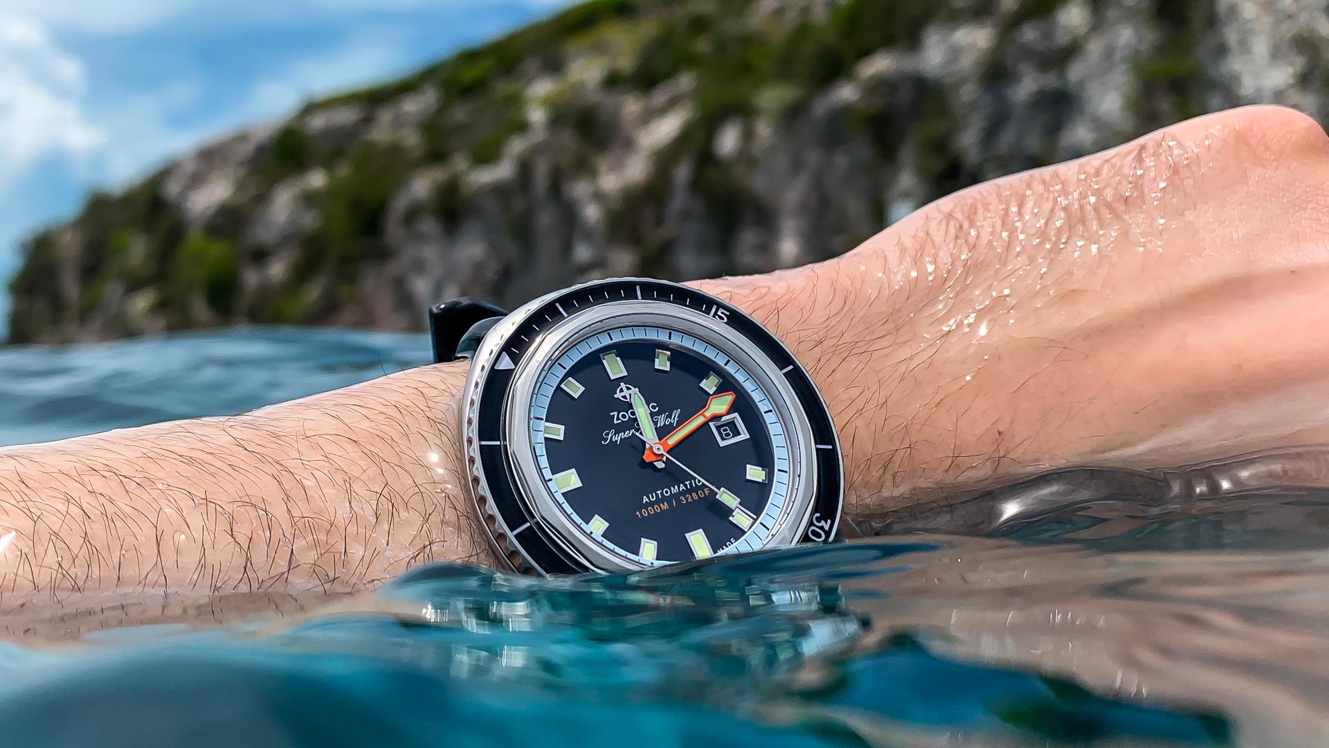 Zodiac Sea Wolf Watches Out To Play With aBlogtoWatch In The Bahamas