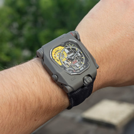 Watch Review: Urwerk EMC Time Hunter X-Ray Monitors Its Accuracy ...