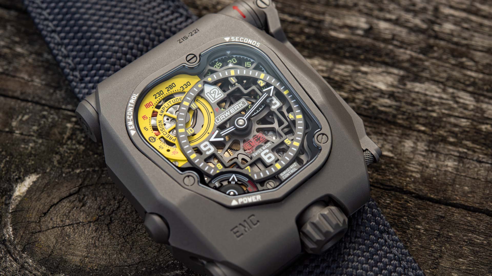 Watch Review: Urwerk EMC Time Hunter X-Ray Monitors Its Accuracy & Amplitude