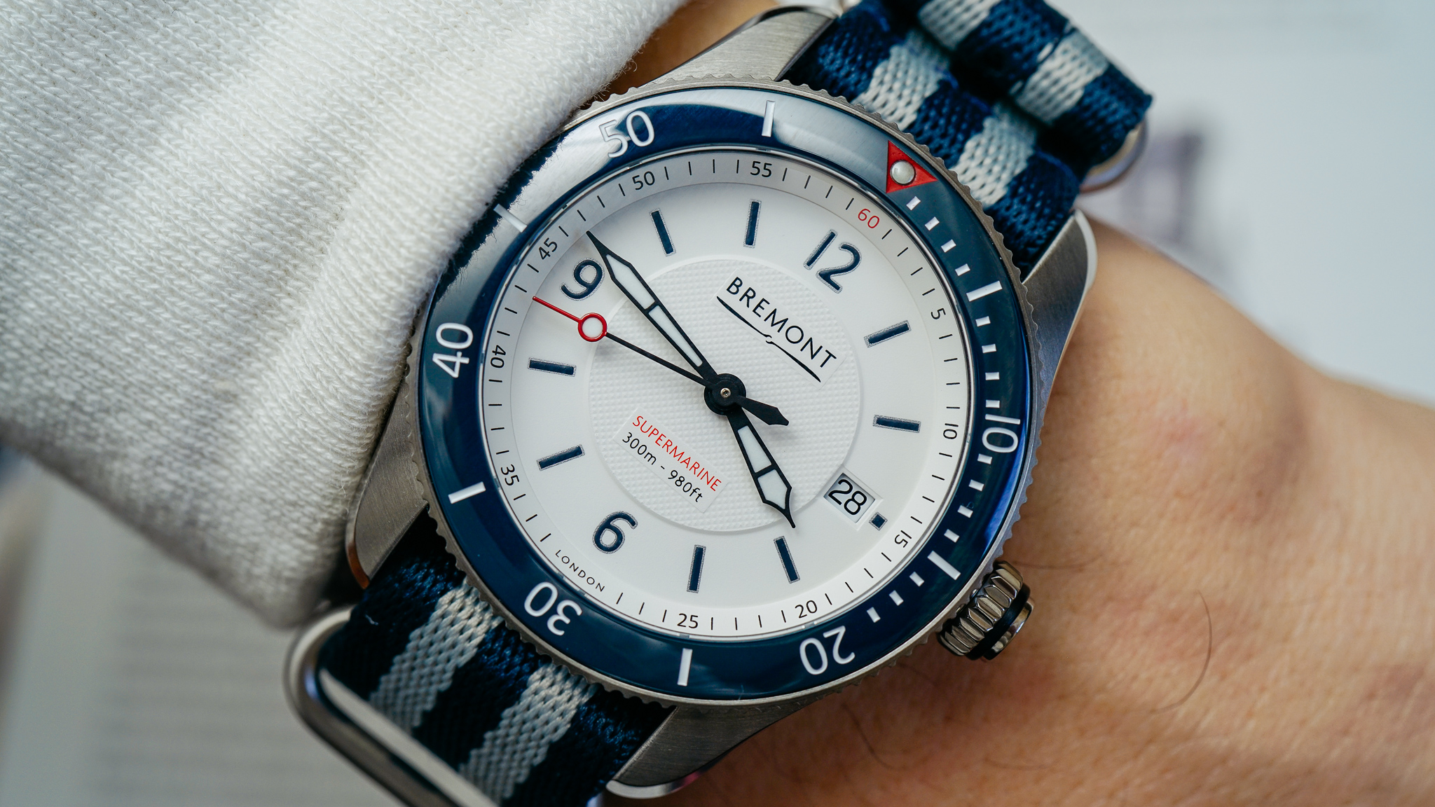 Breaking a Mountaineering World Record with the Bremont Supermarine S300