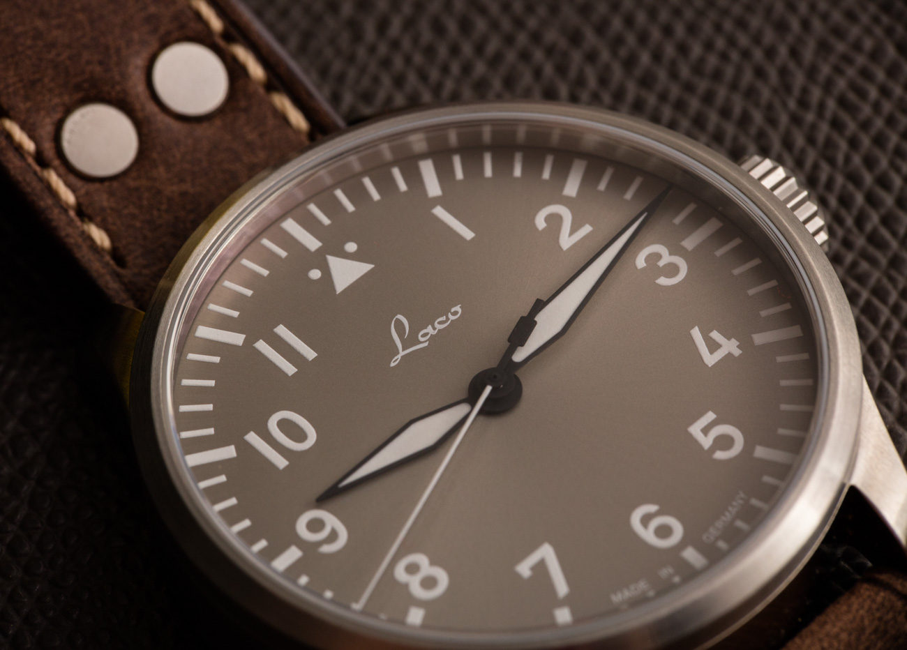 Laco Pilot Augsberg Taupe 42 Watch Hands-On