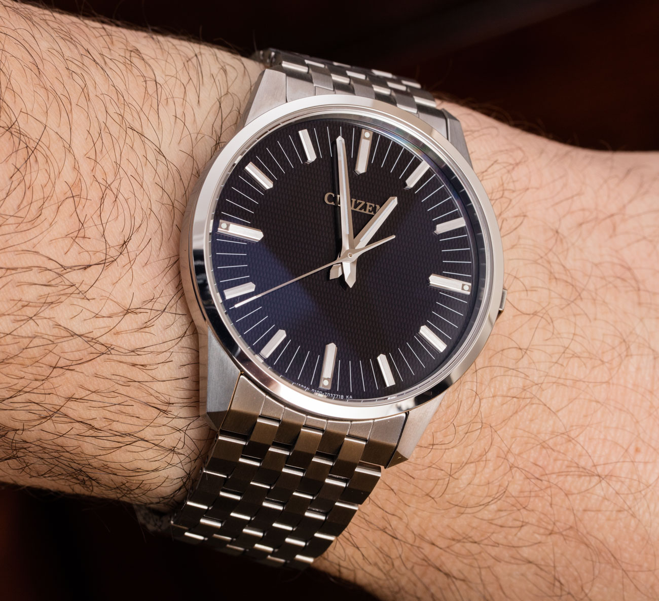 Citizen Caliber 0100 World's Most Accurate Watch Review | aBlogtoWatch