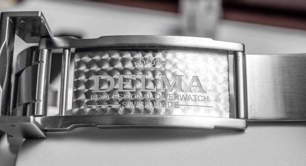 Delma-Blue-Shark-III-4000-Compressor-Diver-Dive-Watch-Deep-Depth-24-1024x555.jpg