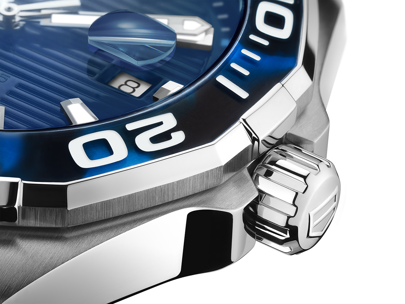 TAG Heuer Announces New Special Edition Aquaracer Models With Tortoise Shell Inspired Bezels Watch Releases 
