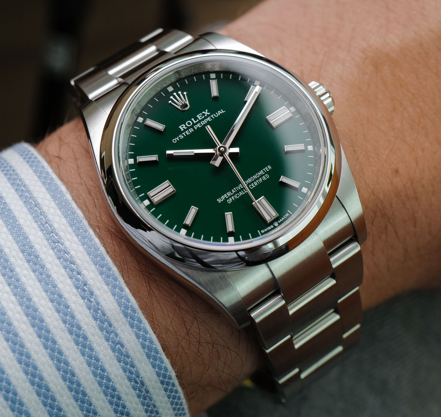 Rolex-Oyster-Perpetual-36-126000-watch-13.jpg