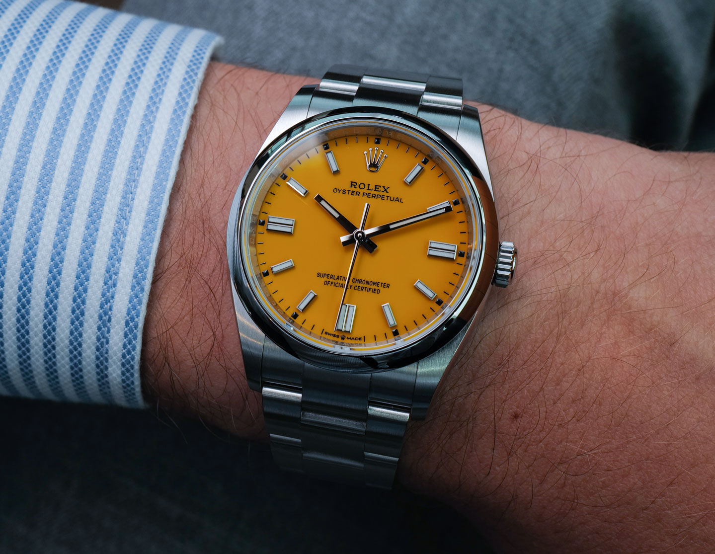 Rolex-Oyster-Perpetual-36-126000-watch-5.jpg