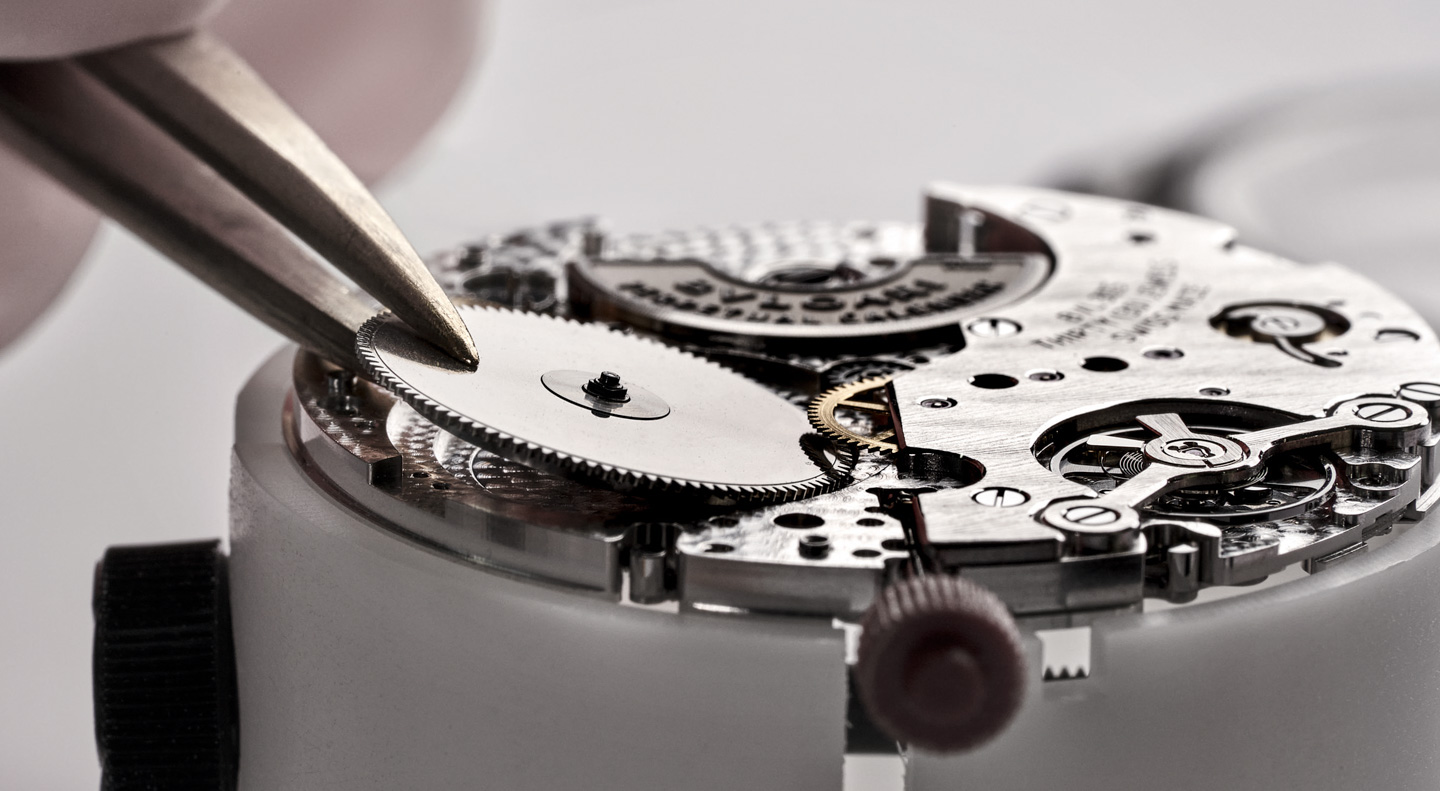 BVLGARI Presents The Record-Breaking Octo Finissimo Perpetual Calendar Watch In New Video