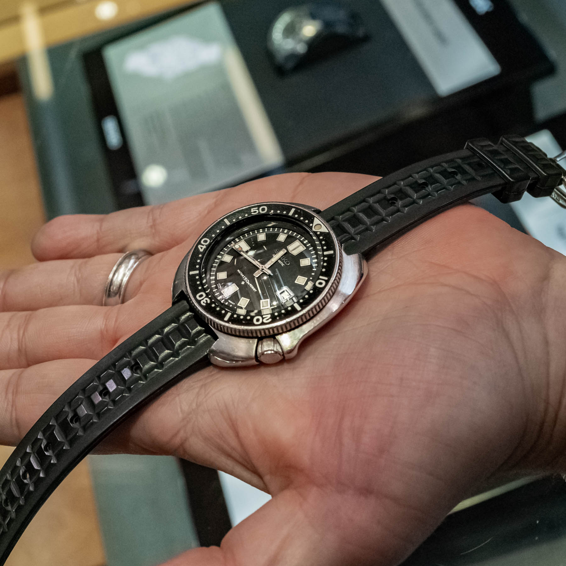 Crowds Come For Seiko Watches With aBlogtoWatch In Los Angeles |  aBlogtoWatch
